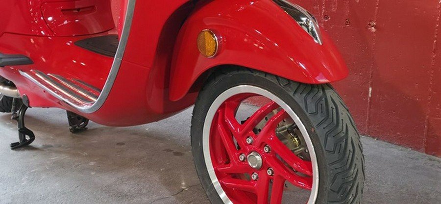 2027 Vespa Primavera 150 Red