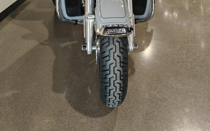 2024 HD Tri Glide Ultra Billiard Grey