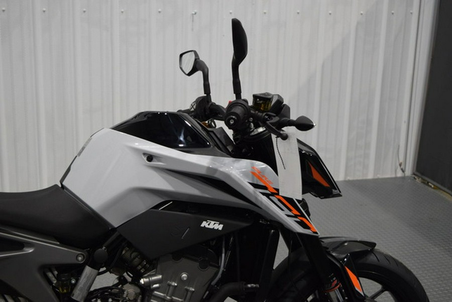 2024 KTM Duke 790