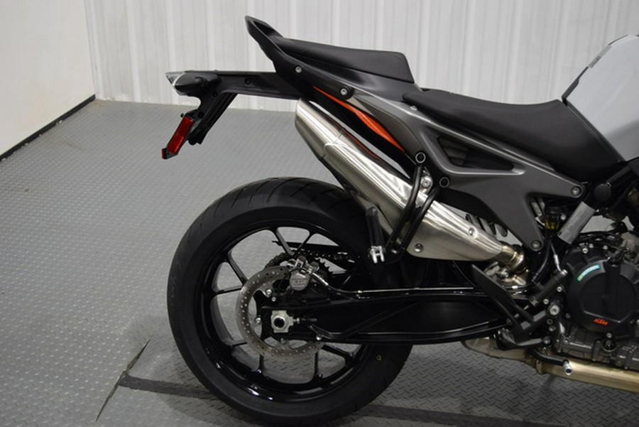 2024 KTM Duke 790