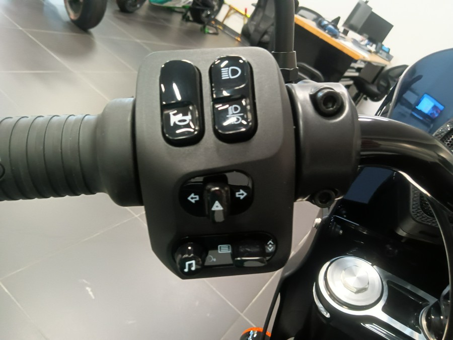 2025 Indian Motorcycle Sport Chief RT