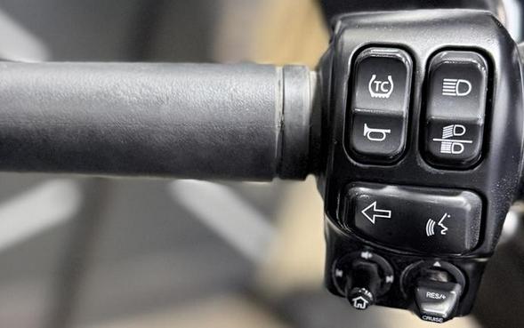 2022 Harley-Davidson® FLHTCUTG - Tri Glide® Ultra