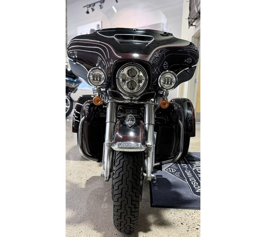 2022 Harley-Davidson® FLHTCUTG - Tri Glide® Ultra