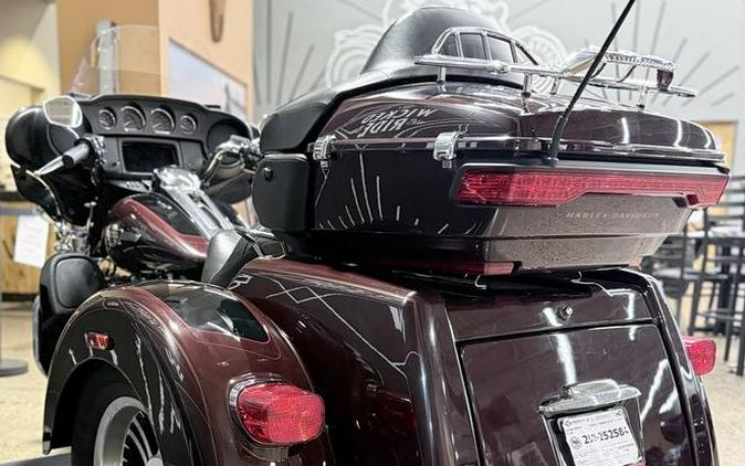 2022 Harley-Davidson® FLHTCUTG - Tri Glide® Ultra