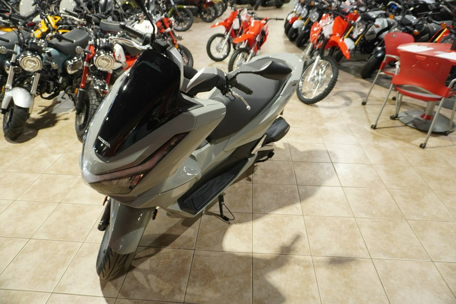 2025 Honda PCX160AS