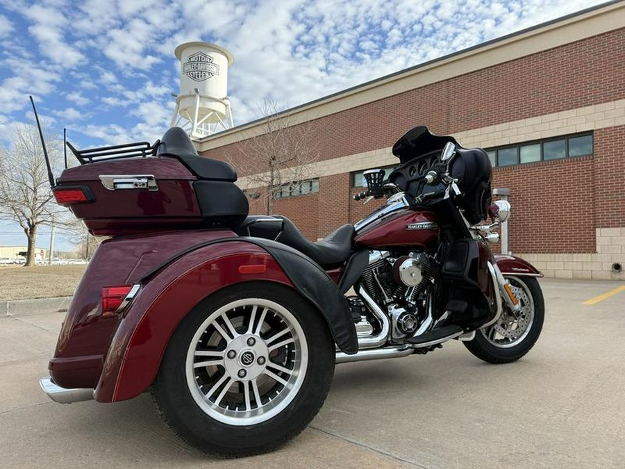 2016 Harley-Davidson® FLHTCUTG - Tri Glide® Ultra