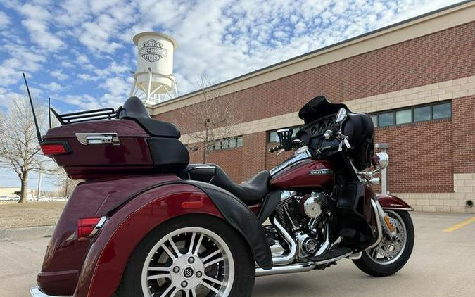 2016 Harley-Davidson® FLHTCUTG - Tri Glide® Ultra