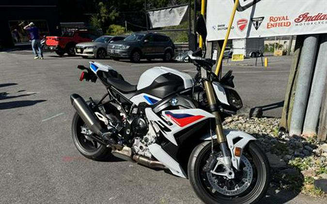 2026 BMW S1000 R