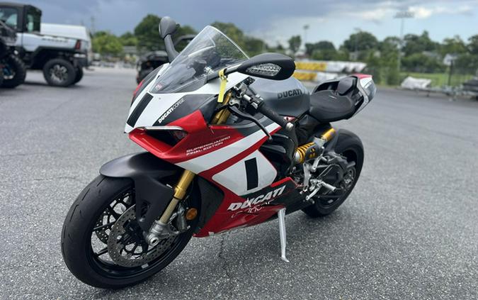 2025 Ducati Panigale V2 Superquadro Final Edition