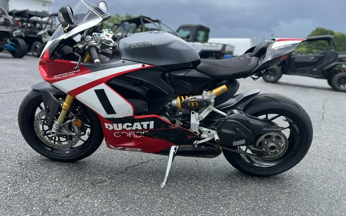 2025 Ducati Panigale V2 Superquadro Final Edition