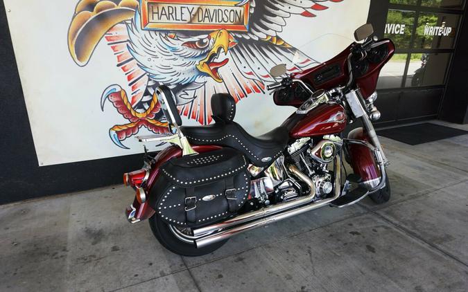 2001 Harley-Davidson Heritage Softail® Classic Luxury Rich Red