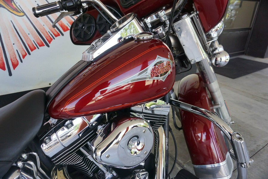 2001 Harley-Davidson Heritage Softail® Classic Luxury Rich Red