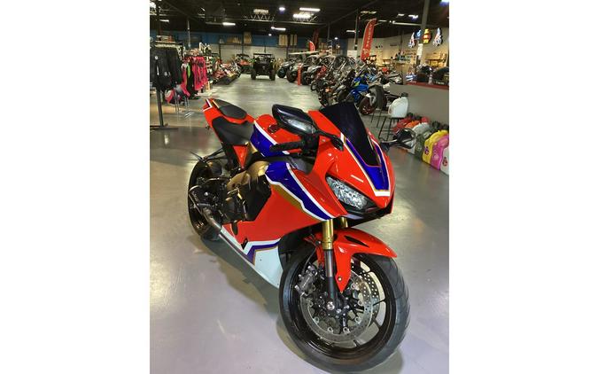 2023 CBR1000RR - Honda