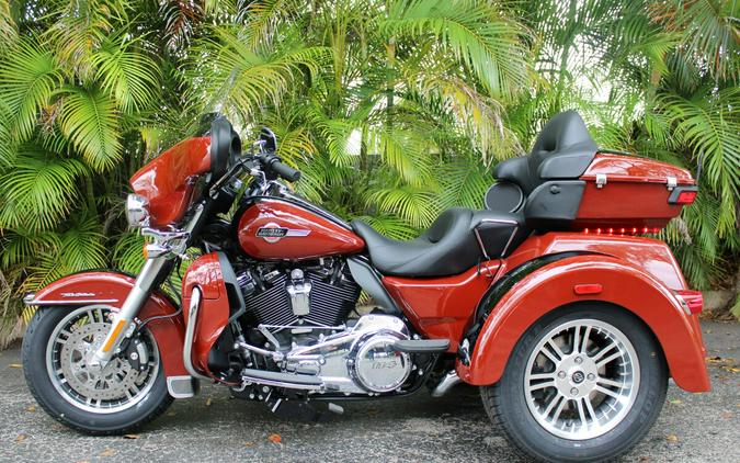 New 2024 Harley-Davidson Tri Glide Ultra FLHTCUTG Trike For Sale In Miami, Florida