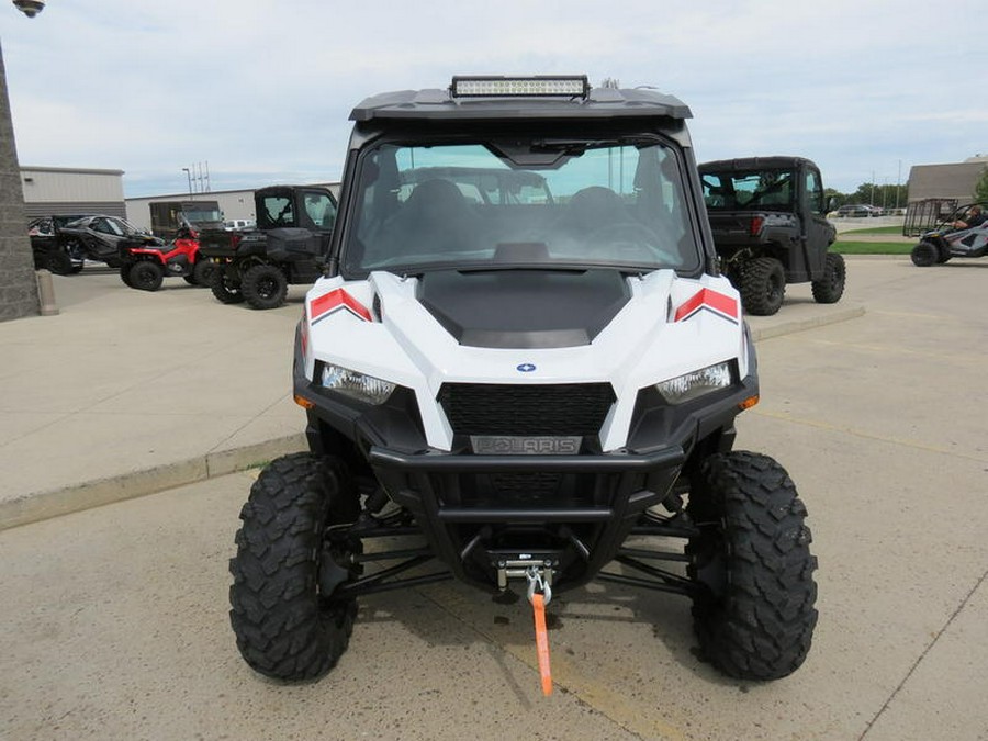 2017 Polaris® GENERAL™ 1000 EPS White Lightning