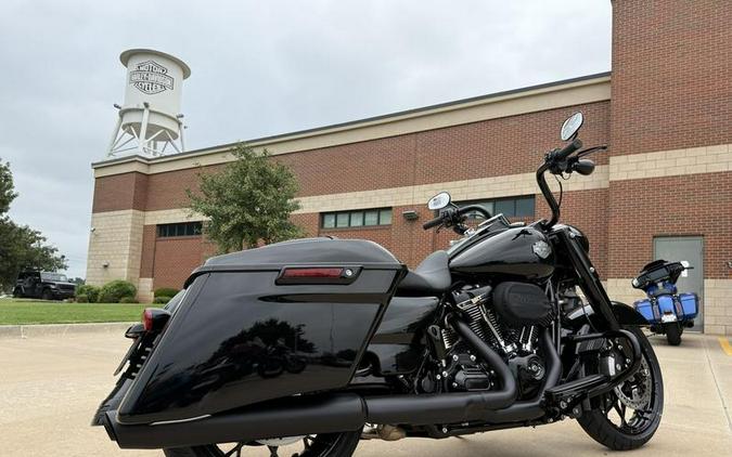 2025 Harley-Davidson® FLHRXS - Road King® Special