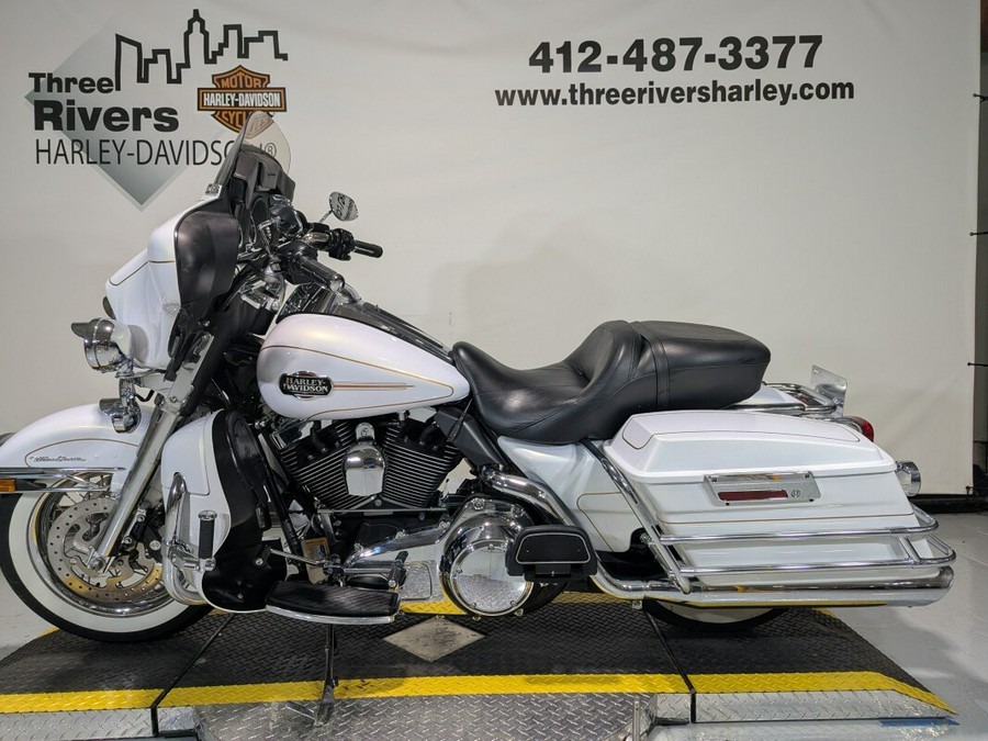 2008 Harley-Davidson® Electra Glide® Ultra Classic® White Gold Pearl