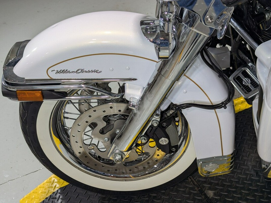 2008 Harley-Davidson® Electra Glide® Ultra Classic® White Gold Pearl