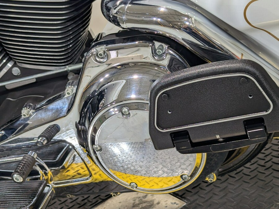 2008 Harley-Davidson® Electra Glide® Ultra Classic® White Gold Pearl