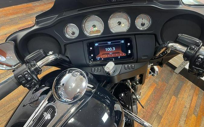 2020 Harley-Davidson® FLHX - Street Glide®