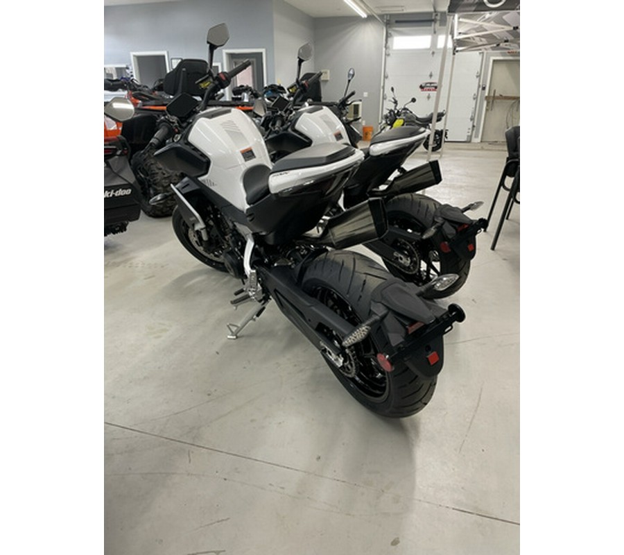 2024 CFMOTO 800nk **DEMO**