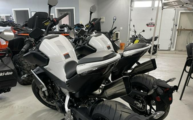 2024 CFMOTO 800nk **DEMO**