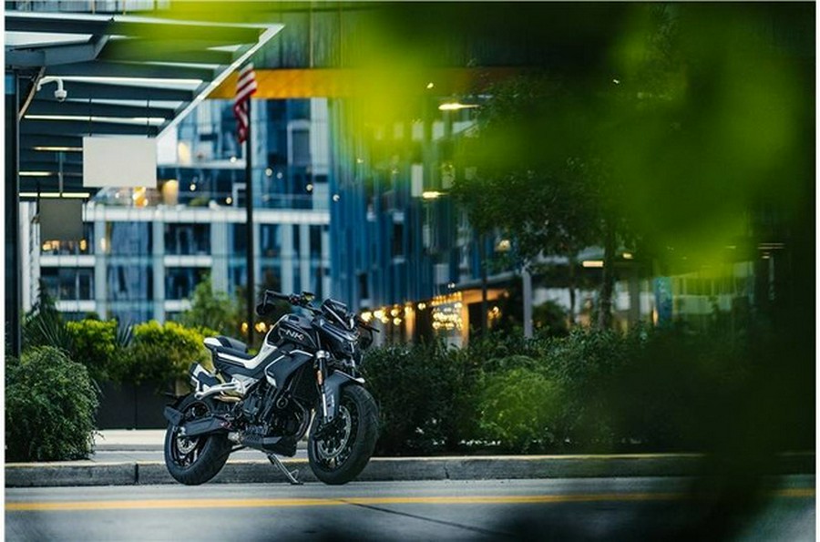 2024 CFMOTO 800nk **DEMO**