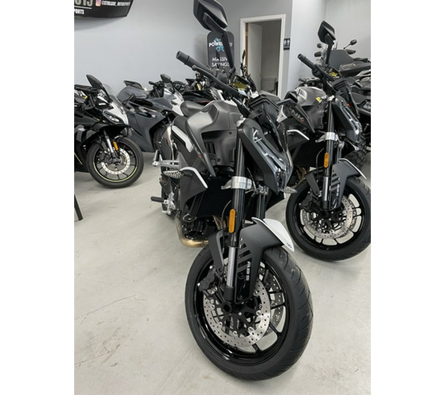 2024 CFMOTO 800nk **DEMO**