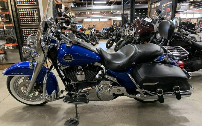 Harley-Davidson® Road King® Classic 2008 FLHR Pacific Blue Pearl