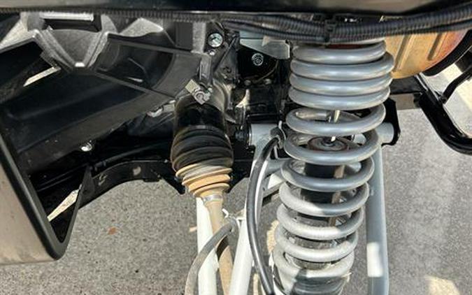 2025 Kawasaki RIDGE® XR CREW Limited HVAC