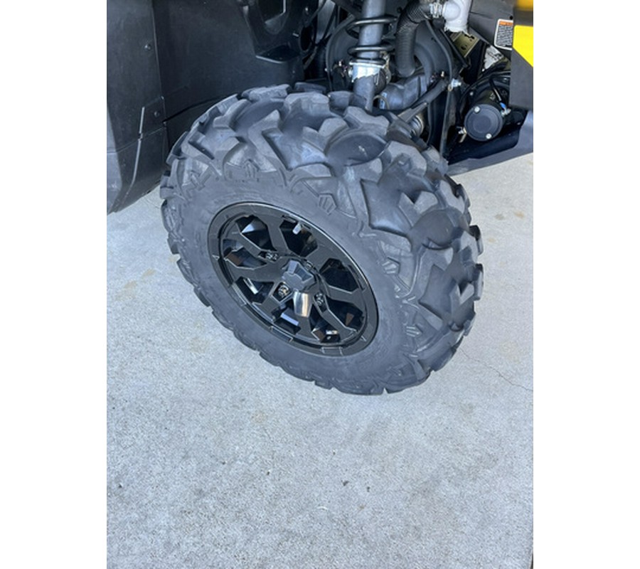 2022 Can-Am Defender DPS HD9