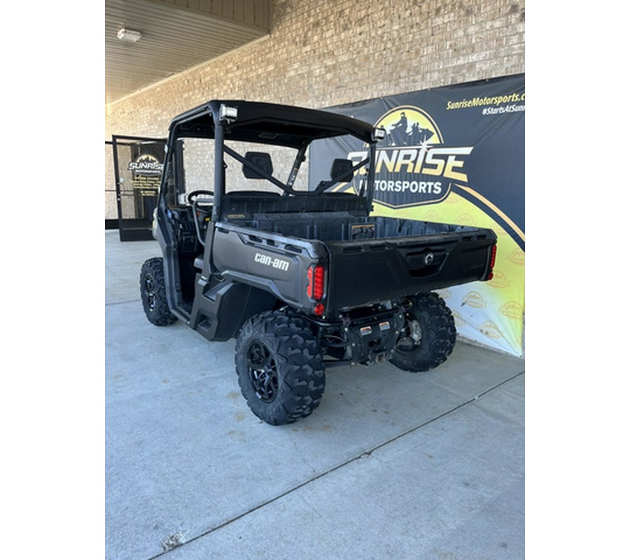 2022 Can-Am Defender DPS HD9