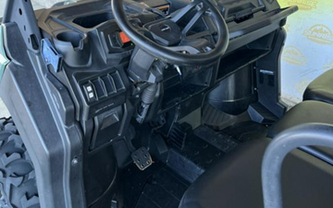 2022 Can-Am Defender DPS HD9