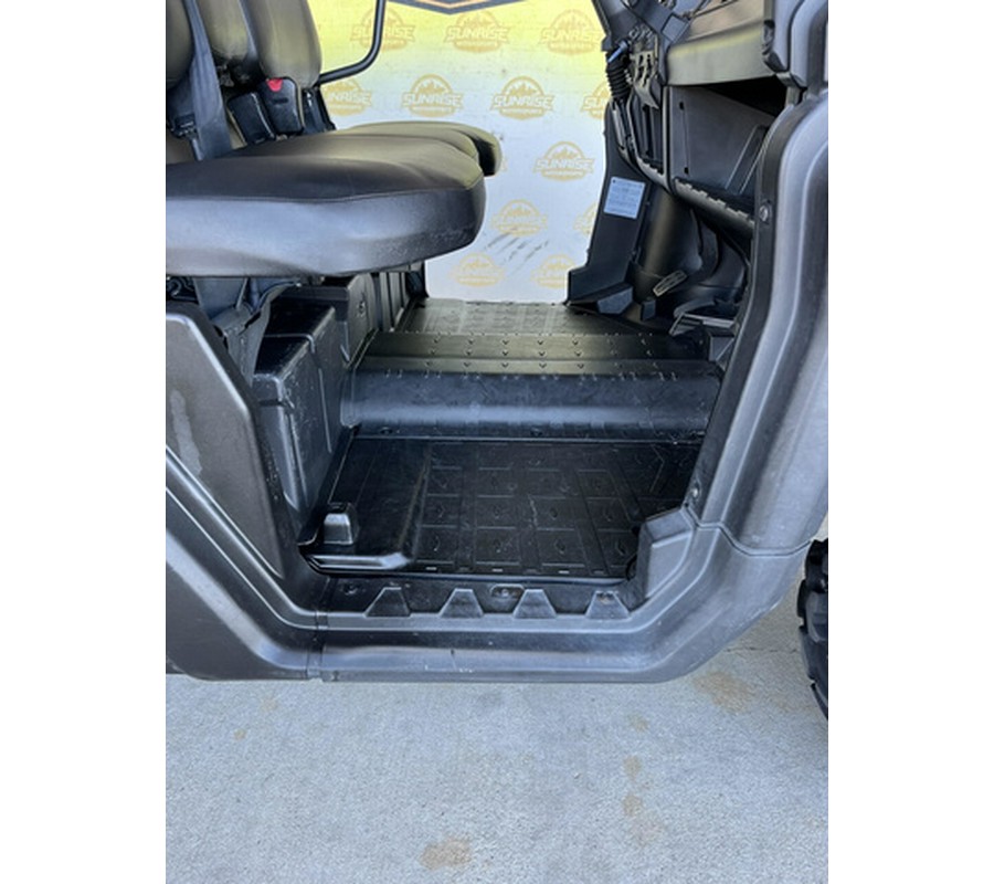 2022 Can-Am Defender DPS HD9