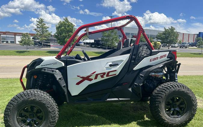 2024 Can-Am® Maverick Sport X rc 1000R