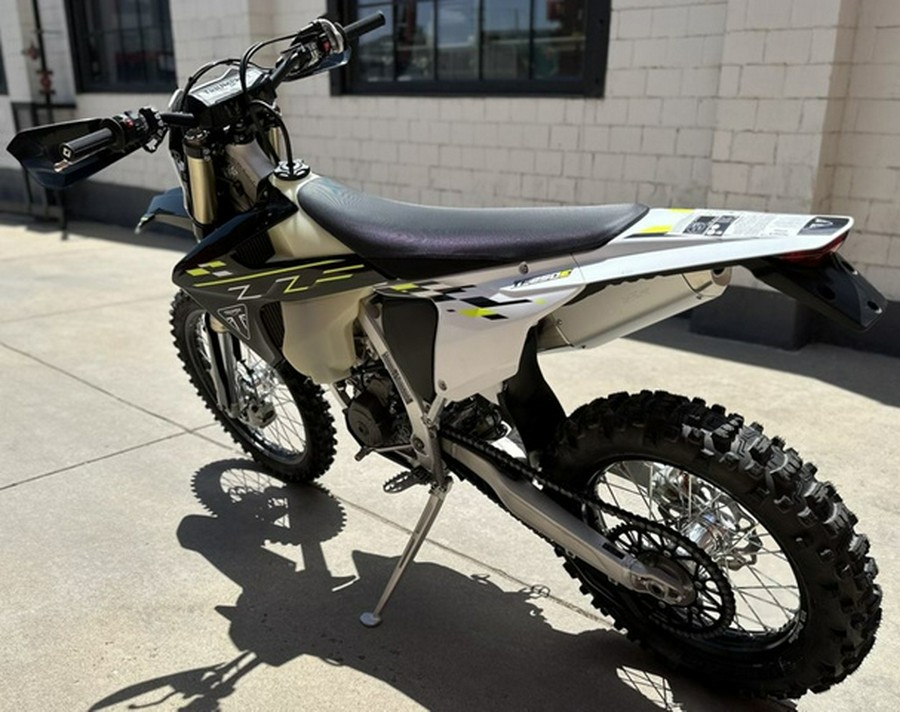 2026 Triumph TF 250-E Jet BlackPure White