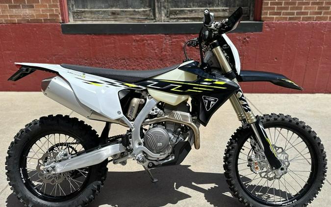 2026 Triumph TF 250-E Jet BlackPure White