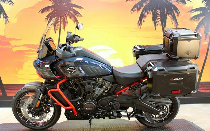 2025 Harley-Davidson® RA1250ST - Pan America® 1250 ST