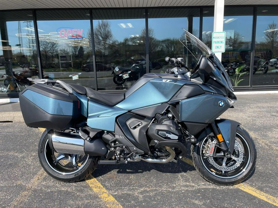 New 2026 BMW R 1300 RT