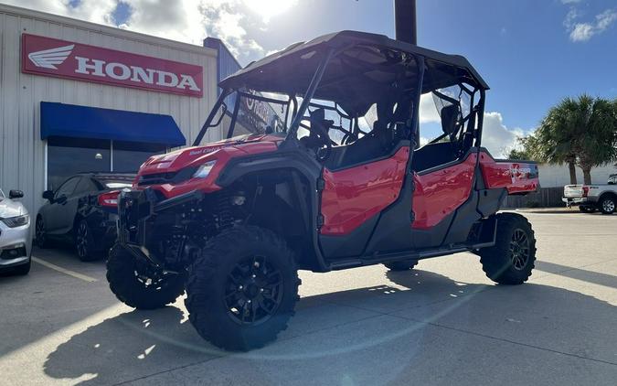 2023 Honda® Pioneer 1000-6 Deluxe Crew