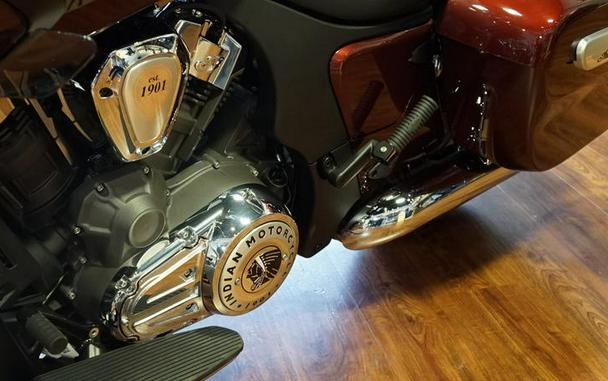 2023 Indian Motorcycle® Challenger® Limited Maroon Metallic