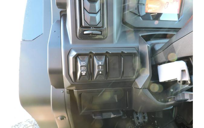 2026 Can-Am Defender MAX XT CAB HD11