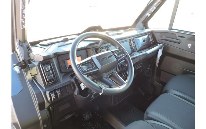 2026 Can-Am Defender MAX XT CAB HD11