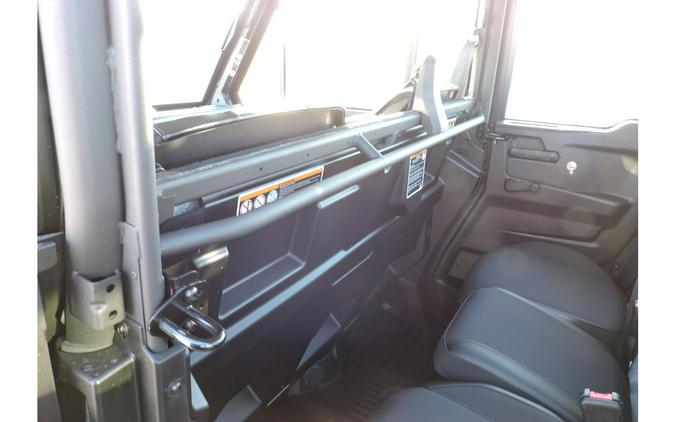 2026 Can-Am Defender MAX XT CAB HD11