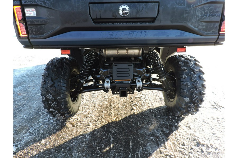 2026 Can-Am Defender MAX XT CAB HD11