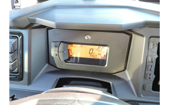 2026 Can-Am Defender MAX XT CAB HD11