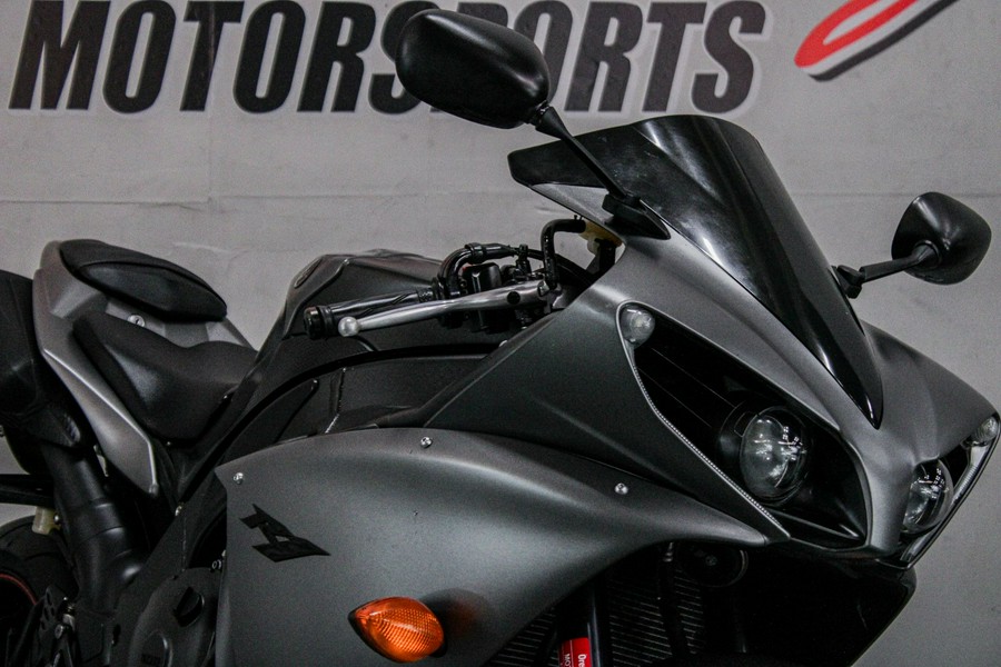 2013 Yamaha YZF-R1