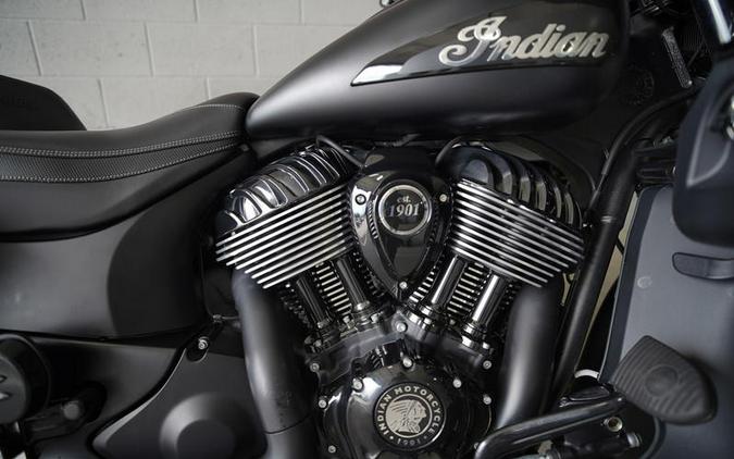 2022 Indian Motorcycle® Roadmaster® Dark Horse® Black Smoke