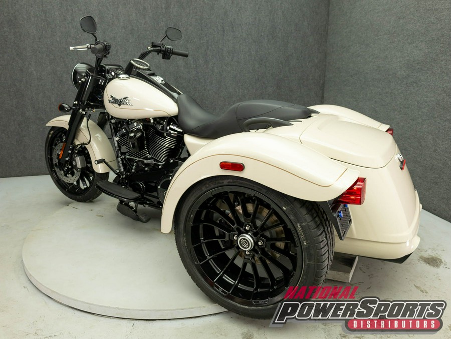 2023 HARLEY DAVIDSON FLRT FREEWHEELER TRIKE W/ABS