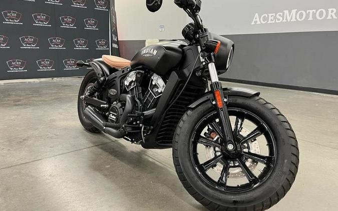 2019 Indian Scout Bobber vs. Triumph Bonneville Bobber Black: Comparison Review